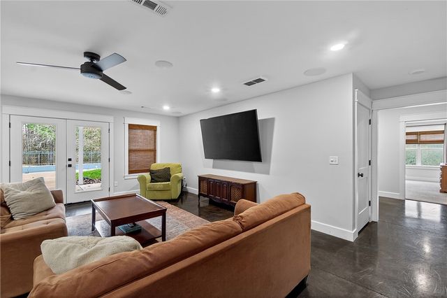 8151 Spanker Ridge Drive, Bentonville, AR 72712