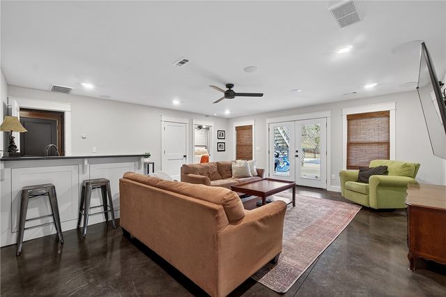 8151 Spanker Ridge Drive, Bentonville, AR 72712