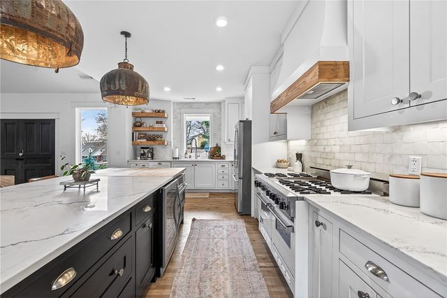 8151 Spanker Ridge Drive, Bentonville, AR 72712