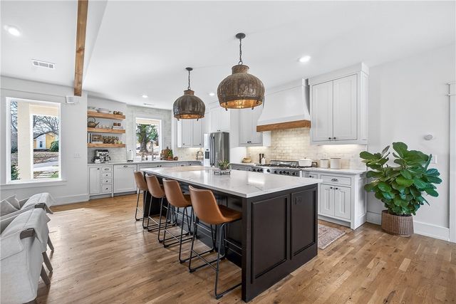 8151 Spanker Ridge Drive, Bentonville, AR 72712