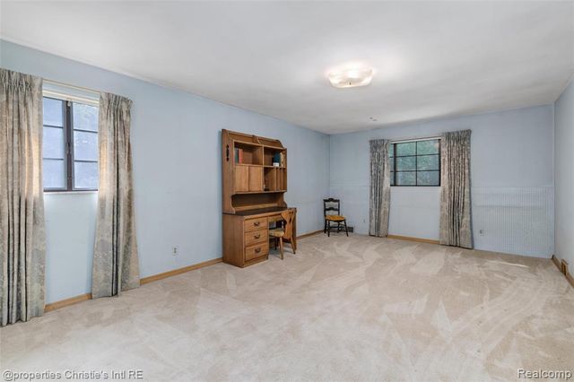 19262 Strathcona Drive, Detroit, MI 48203