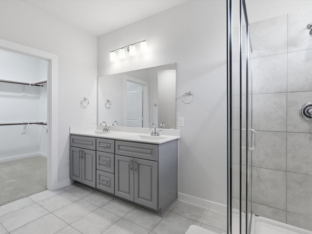 413 Vawter Drive, Van Alstyne, TX 75495