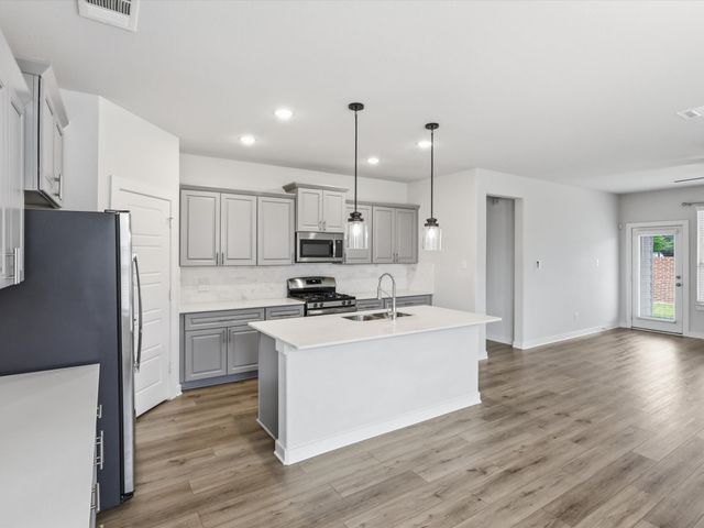 413 Vawter Drive, Van Alstyne, TX 75495