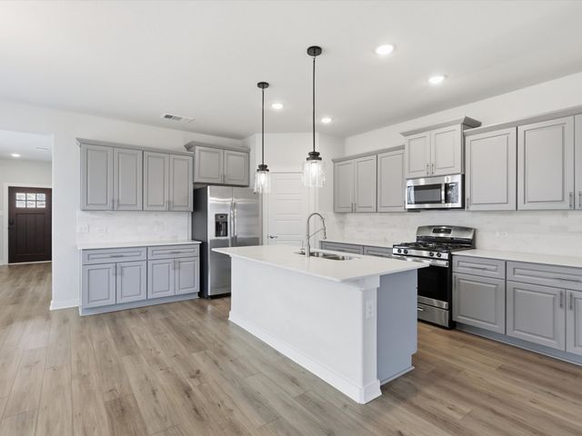 413 Vawter Drive, Van Alstyne, TX 75495
