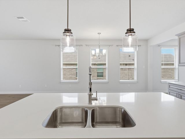 413 Vawter Drive, Van Alstyne, TX 75495