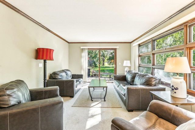 325 Warren Avenue, Reedsburg, WI 53959