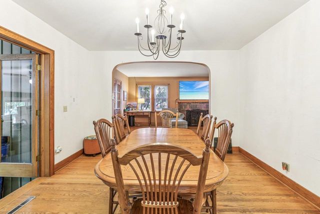 325 Warren Avenue, Reedsburg, WI 53959