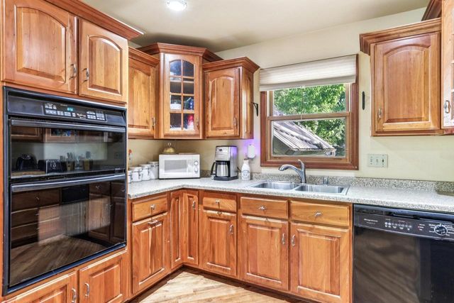 325 Warren Avenue, Reedsburg, WI 53959