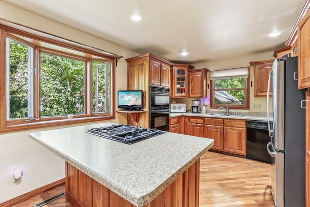 325 Warren Avenue, Reedsburg, WI 53959