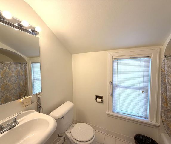 325 Warren Avenue, Reedsburg, WI 53959