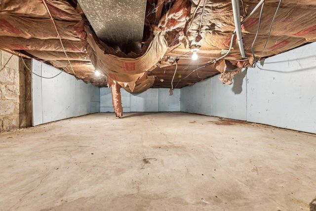 325 Warren Avenue, Reedsburg, WI 53959