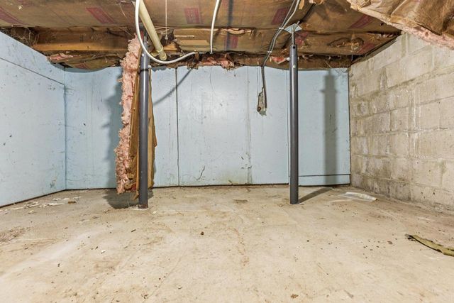 325 Warren Avenue, Reedsburg, WI 53959