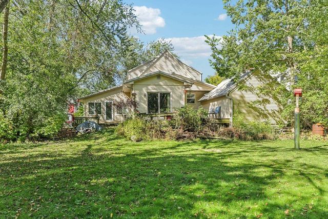 325 Warren Avenue, Reedsburg, WI 53959