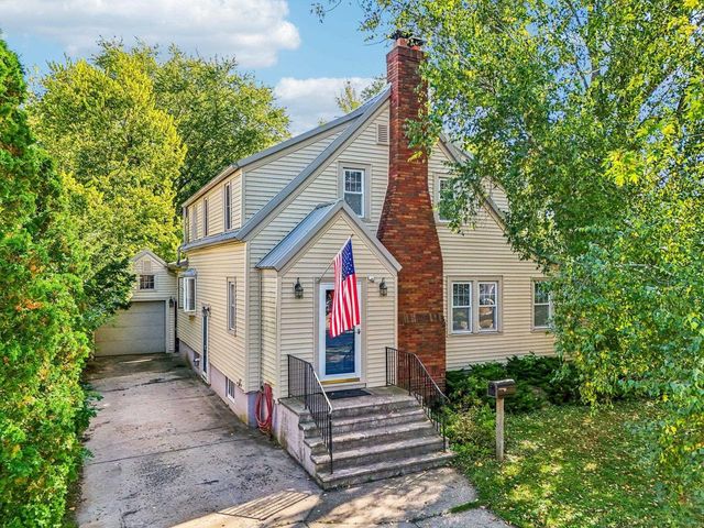 325 Warren Avenue, Reedsburg, WI 53959