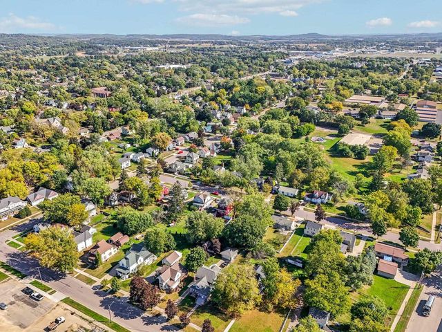 325 Warren Avenue, Reedsburg, WI 53959