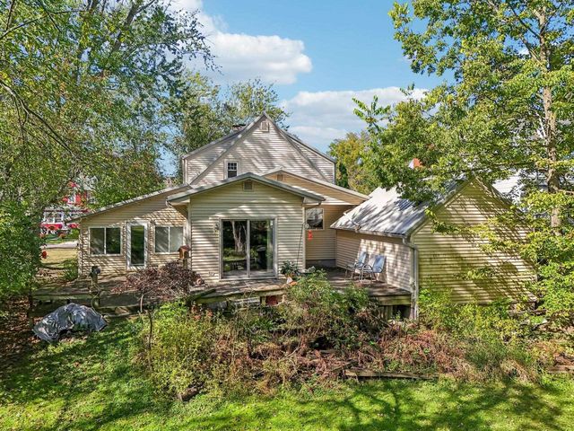 325 Warren Avenue, Reedsburg, WI 53959