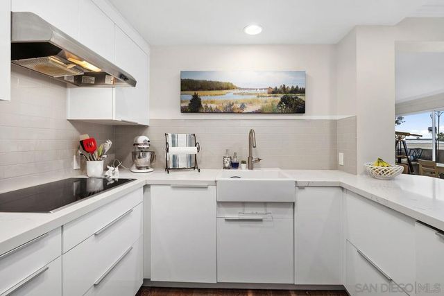 7550 Eads 207, La Jolla, CA 92037