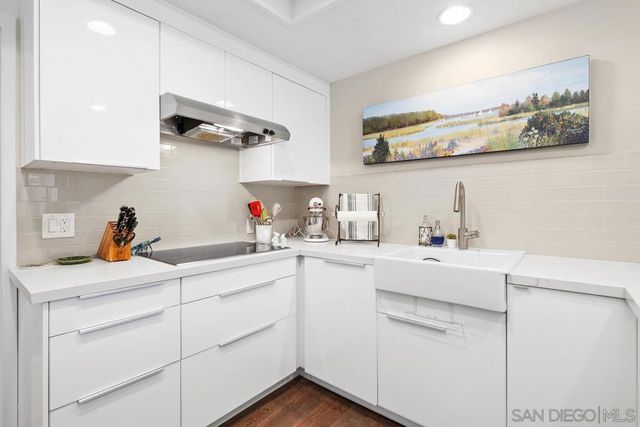 7550 Eads 207, La Jolla, CA 92037