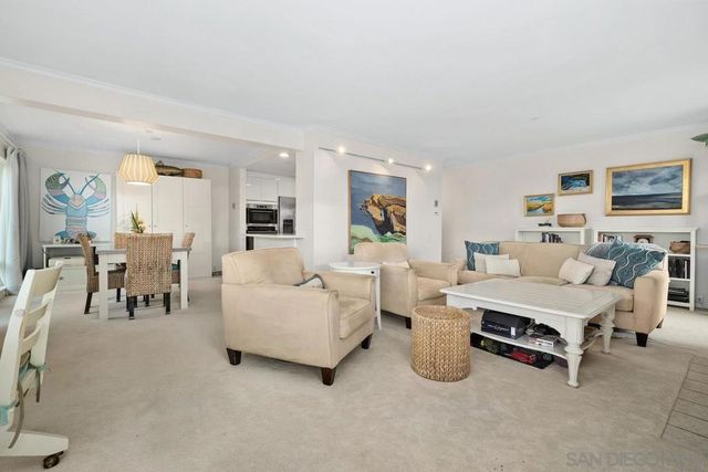 7550 Eads 207, La Jolla, CA 92037