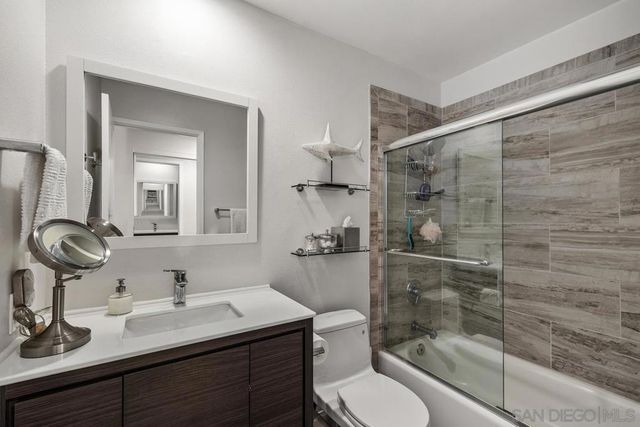 7550 Eads 207, La Jolla, CA 92037