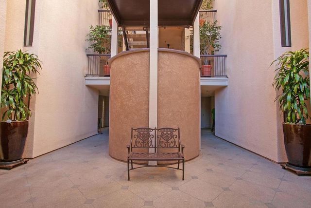 7550 Eads 207, La Jolla, CA 92037