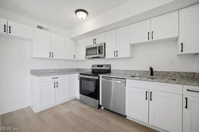 5671 Dodington CT, Virginia Beach, VA 23462