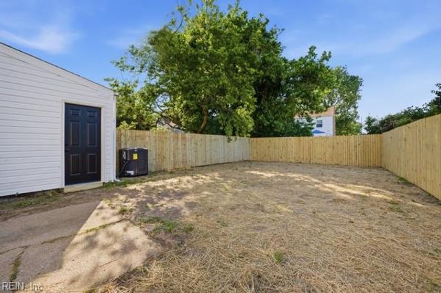 5671 Dodington CT, Virginia Beach, VA 23462