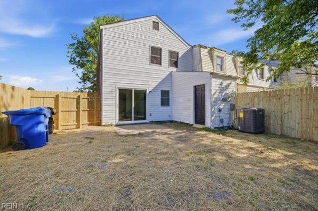 5671 Dodington CT, Virginia Beach, VA 23462