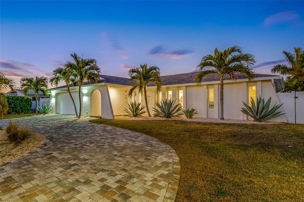 17161 2ND STREET E, North Redington Beach, FL 33708