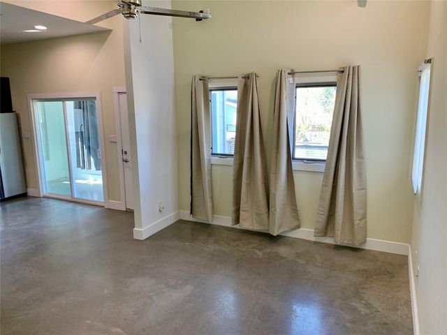 1163 Alamo ST, Austin, TX 78702