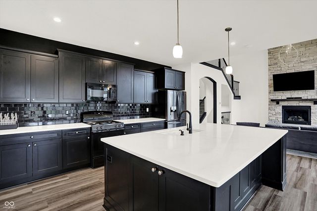 3565 Snowdon Drive, Westfield, IN 46074