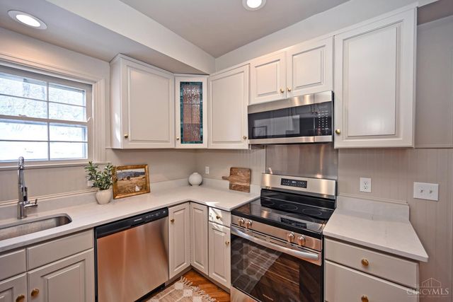 3753 Sachem Avenue, Cincinnati, OH 45226