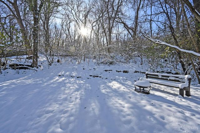 3753 Sachem Avenue, Cincinnati, OH 45226