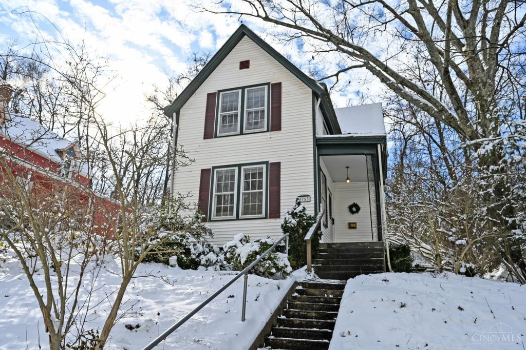 3753 Sachem Avenue, Cincinnati, OH 45226