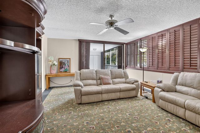 3350 NE 192ND Street 2B-B, Aventura, FL 33180