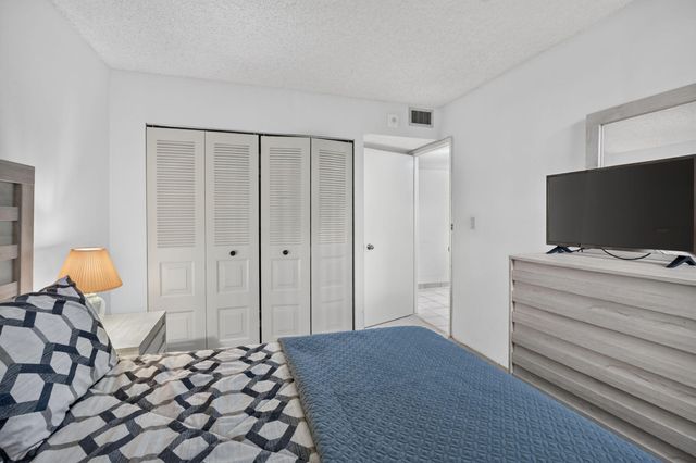 3350 NE 192ND Street 2B-B, Aventura, FL 33180