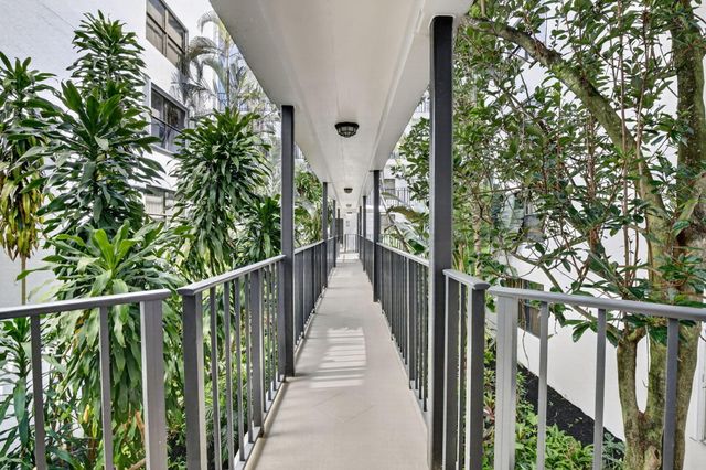 3350 NE 192ND Street 2B-B, Aventura, FL 33180