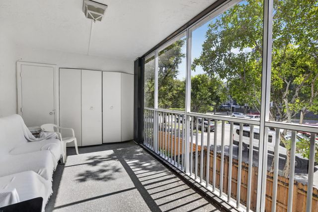 3350 NE 192ND Street 2B-B, Aventura, FL 33180