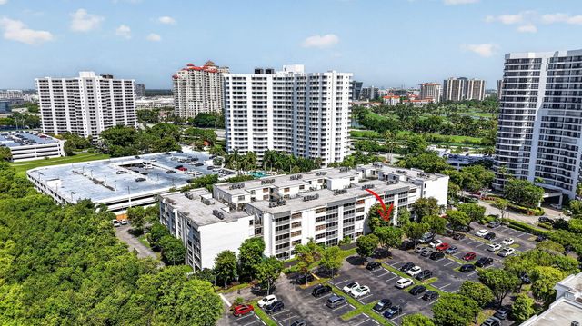 3350 NE 192ND Street 2B-B, Aventura, FL 33180