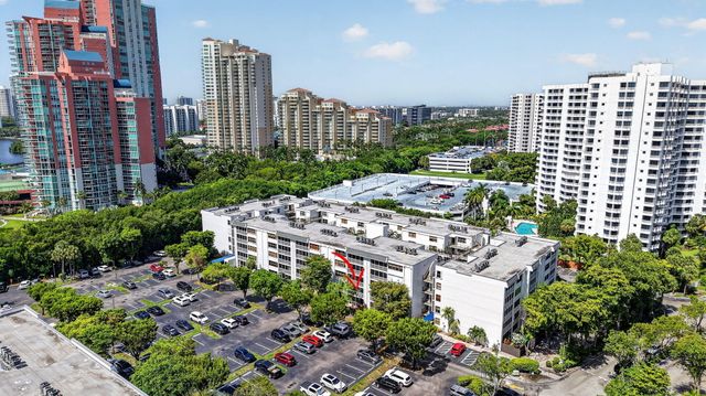 3350 NE 192ND Street 2B-B, Aventura, FL 33180