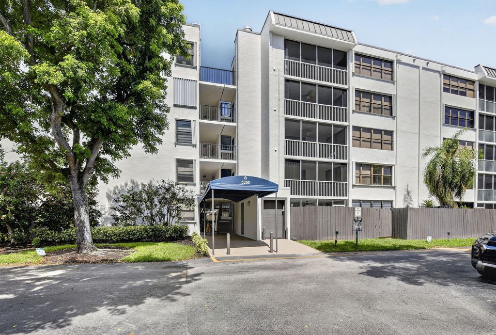 3350 NE 192ND Street 2B-B, Aventura, FL 33180