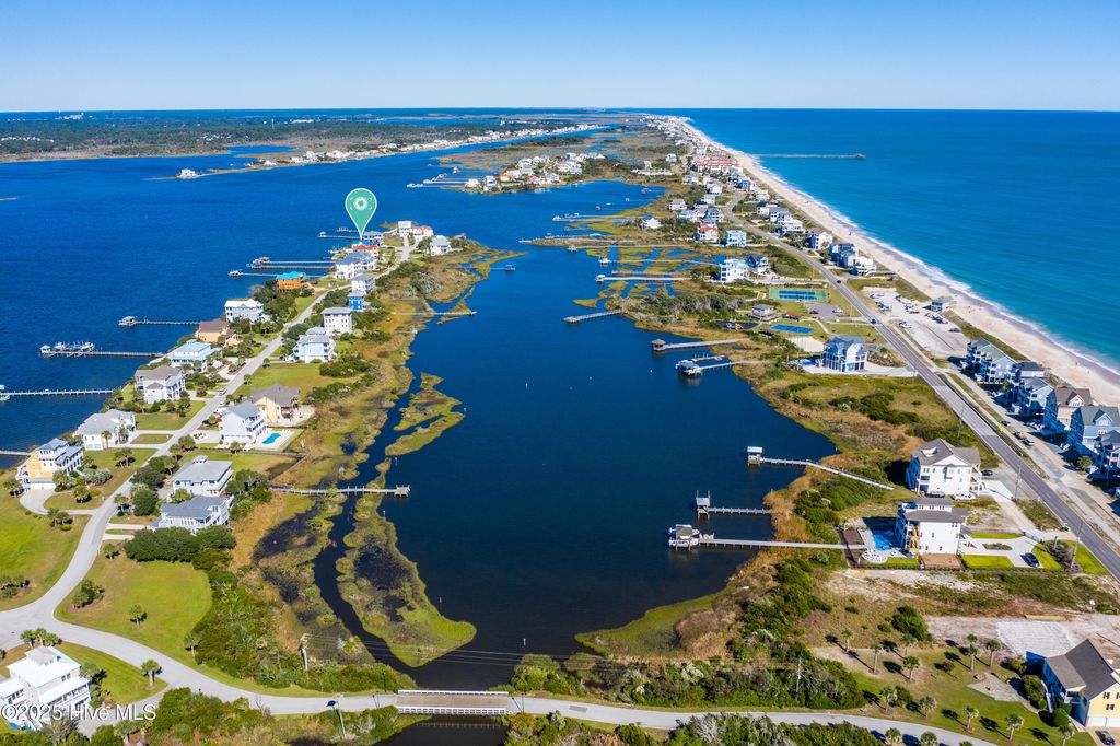 Image 10 of property listing at 31 Osprey Drive, Sneads Ferry, NC 28460