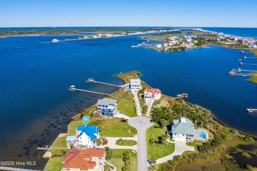 Image 9 of property listing at 31 Osprey Drive, Sneads Ferry, NC 28460