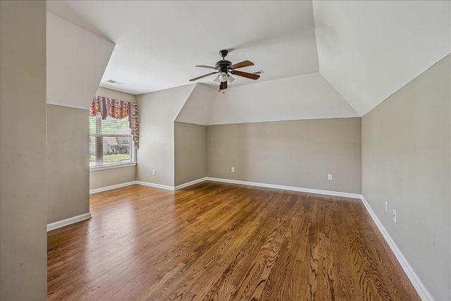 8926 VALLEY MILL LN, Bartlett, TN 38002