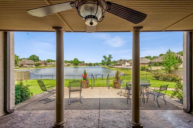 8926 VALLEY MILL LN, Bartlett, TN 38002