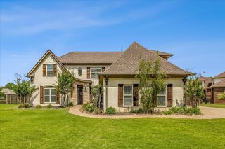 8926 VALLEY MILL LN, Bartlett, TN 38002