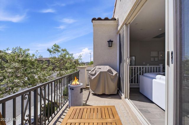 2245 S SABINO Drive 105, Gilbert, AZ 85295