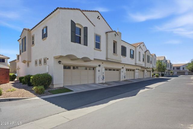 2245 S SABINO Drive 105, Gilbert, AZ 85295