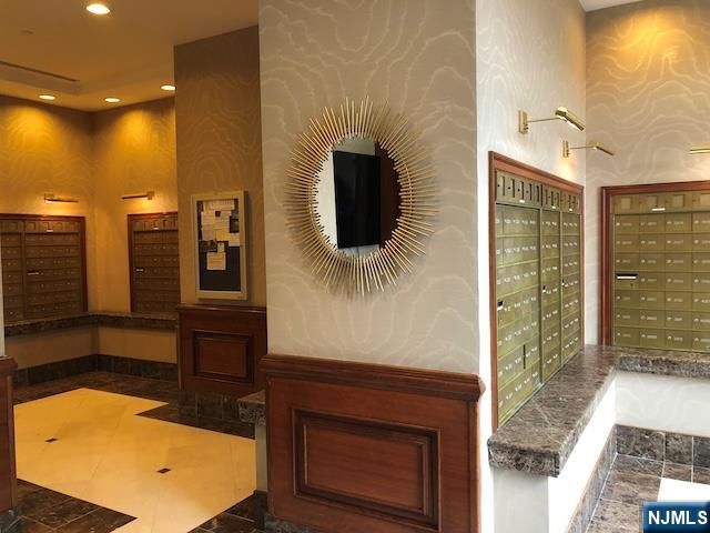 100 Old Palisade Road 803, Fort Lee, NJ 07024
