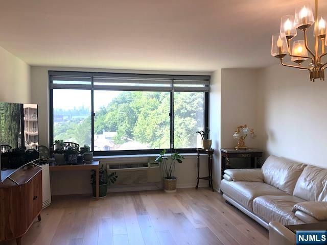 100 Old Palisade Road 803, Fort Lee, NJ 07024